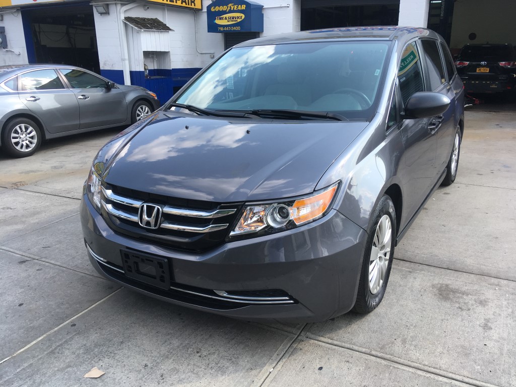 Used Car - 2017 Honda Odyssey LX for Sale in Staten Island, NY