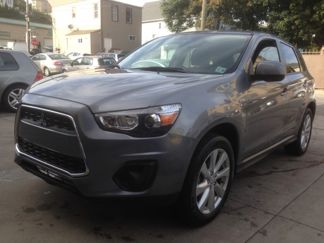 Used Car - 2014 Mitsubishi Outlander ES for Sale in Staten Island, NY