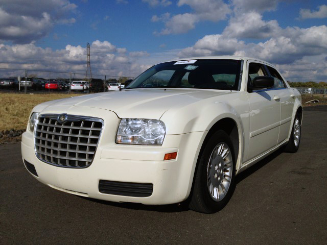 Used 2006 Chrysler 300 SEDAN 4-DR $6,390.00