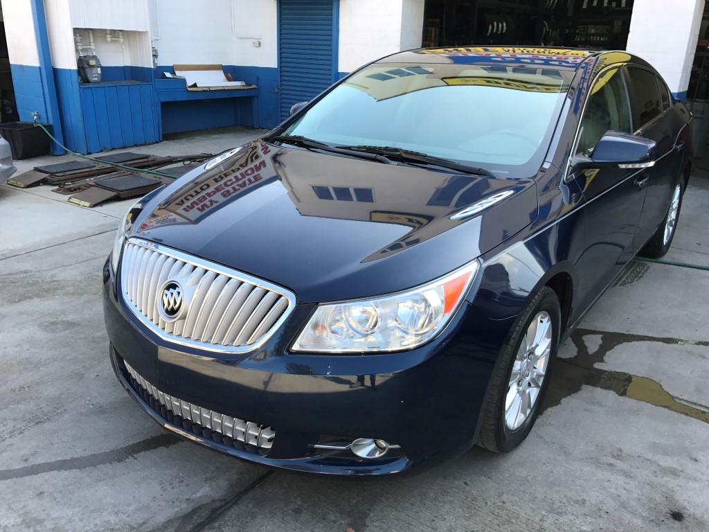 Used Car - 2012 Buick Lacross for Sale in Staten Island, NY