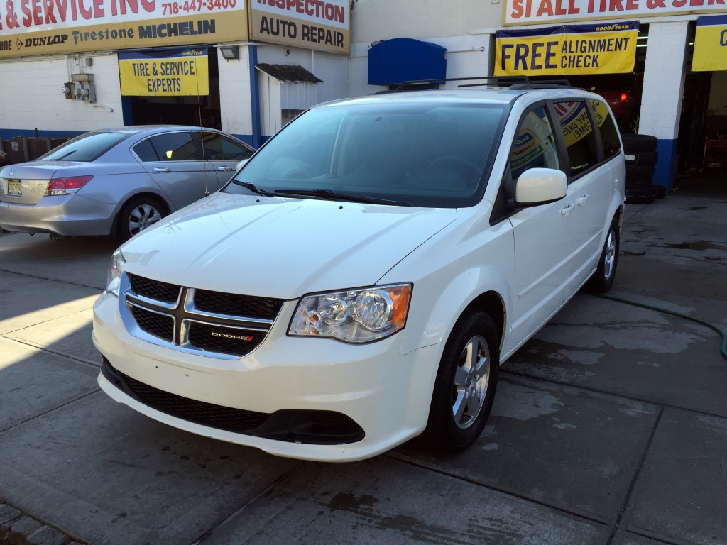 Used Car - 2012 Dodge Grand Caravan SXT for Sale in Staten Island, NY