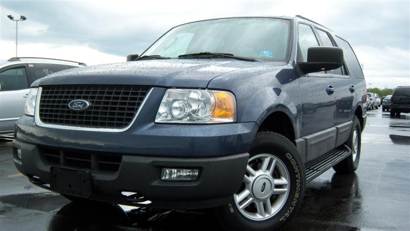 Used 2005 Ford Expedition XLT 4WD Sport Utility $8,990.00