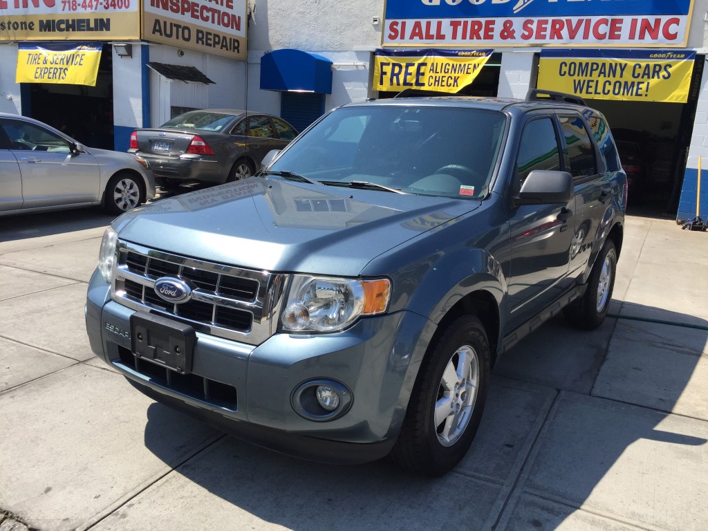 Used Car - 2010 Ford Escape XLT for Sale in Staten Island, NY