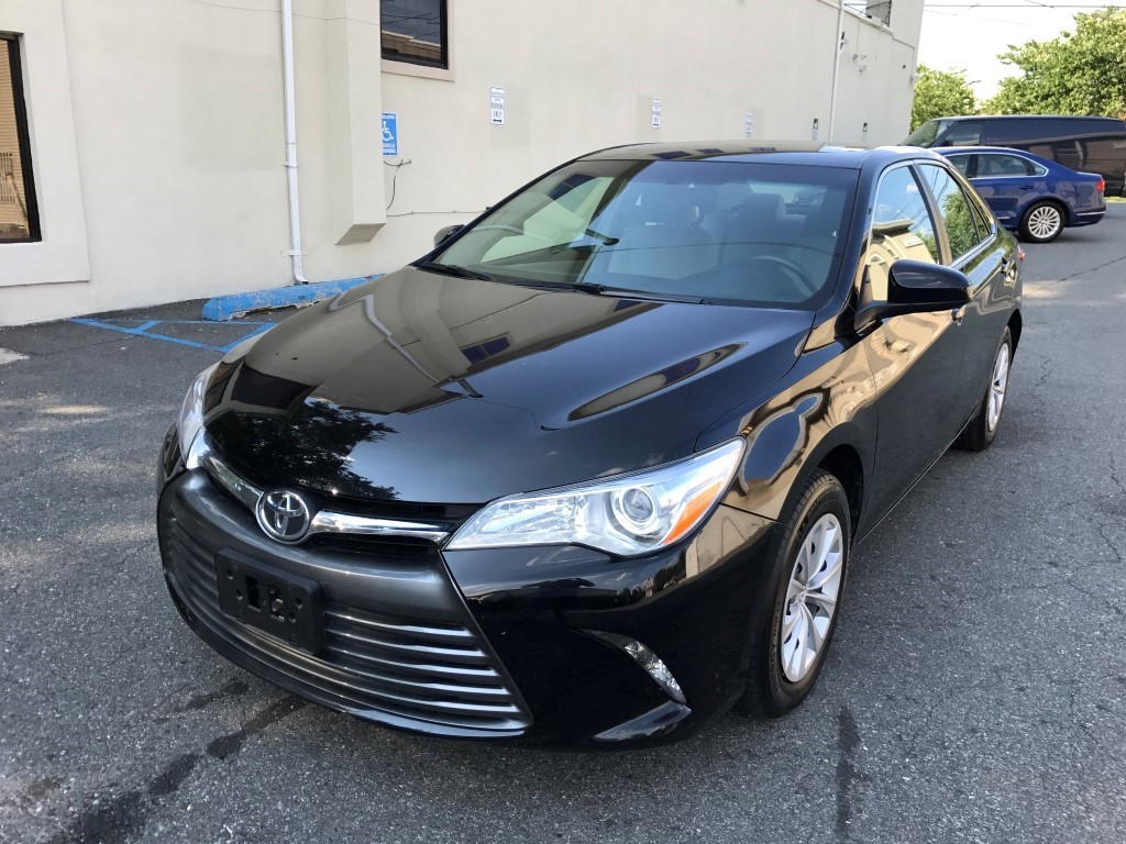 Used Car - 2016 Toyota Camry LE for Sale in Staten Island, NY