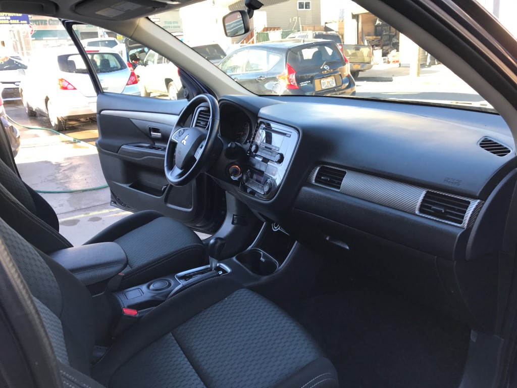 Used - Mitsubishi Outlander ES SUV for sale in Staten Island NY