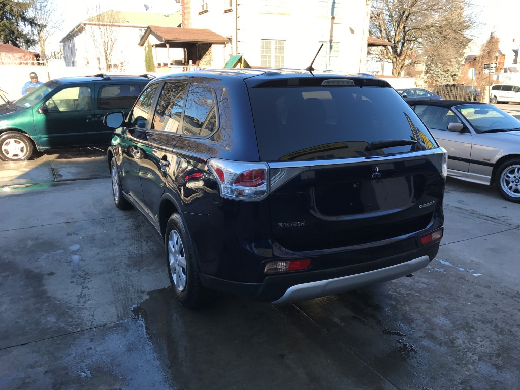 Used - Mitsubishi Outlander ES SUV for sale in Staten Island NY