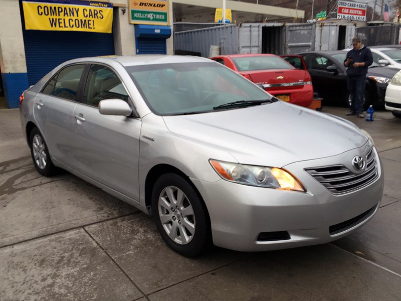 Used - Toyota Camry Hybrid SEDAN 4-DR for sale in Staten Island NY