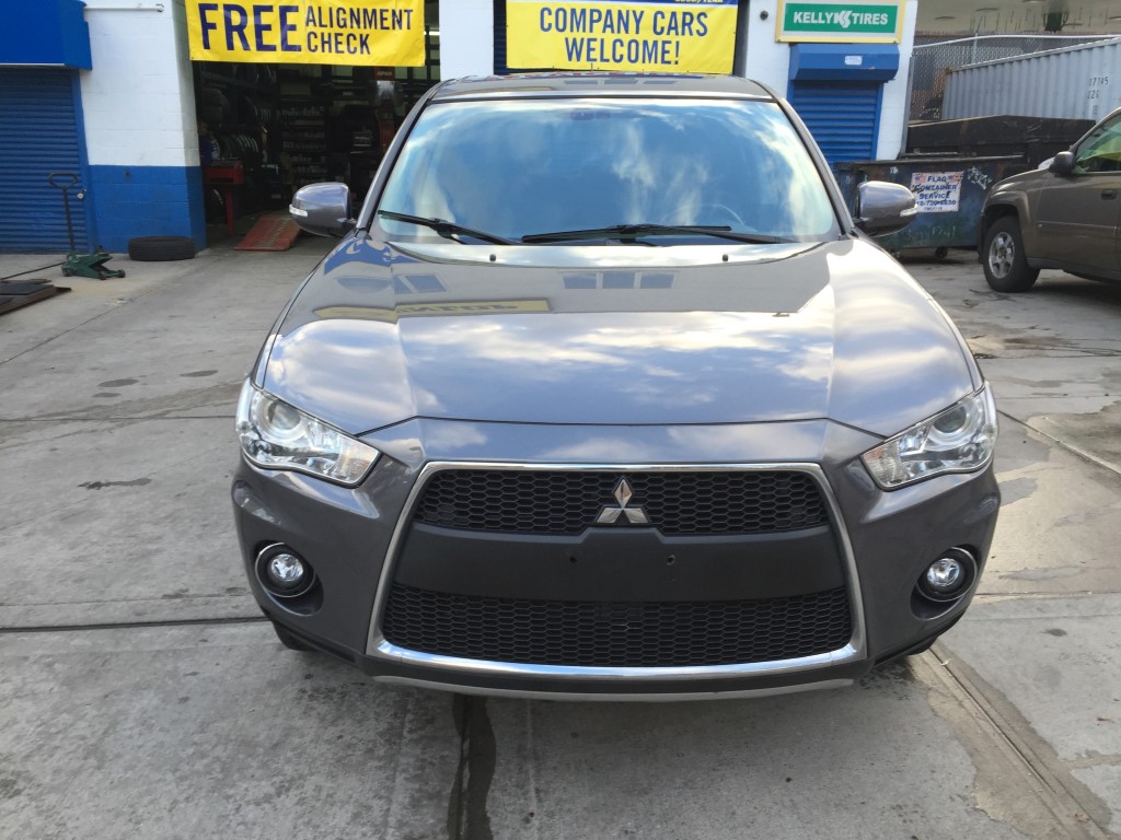 Used - Mitsubishi Outlander XLS SUV for sale in Staten Island NY