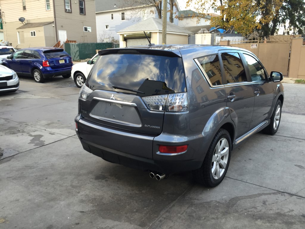 Used - Mitsubishi Outlander XLS SUV for sale in Staten Island NY