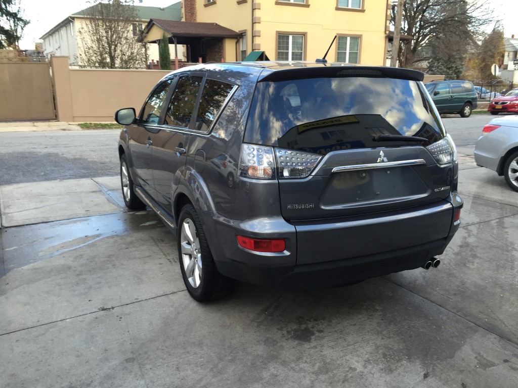 Used - Mitsubishi Outlander XLS SUV for sale in Staten Island NY