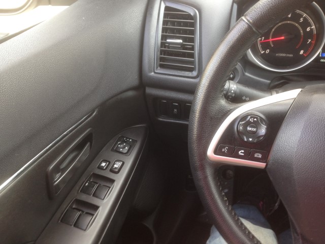 Used - Mitsubishi Outlander ES Wagon for sale in Staten Island NY