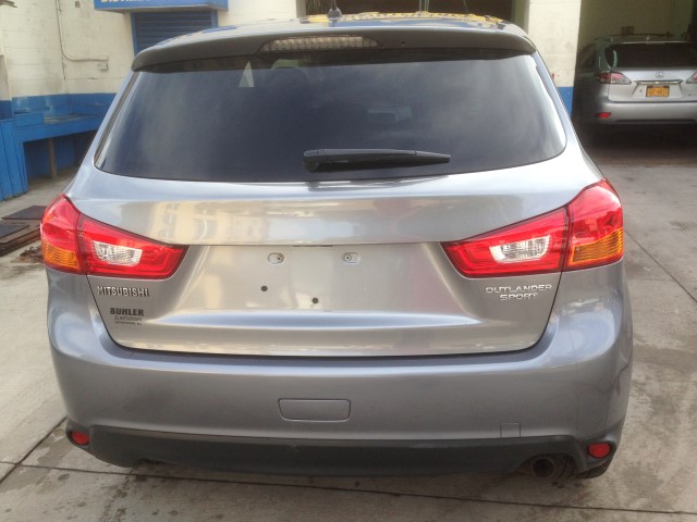 Used - Mitsubishi Outlander ES Wagon for sale in Staten Island NY