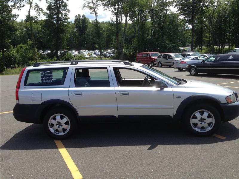 2001 Volvo V70 XC Sport Utility for sale in Brooklyn, NY