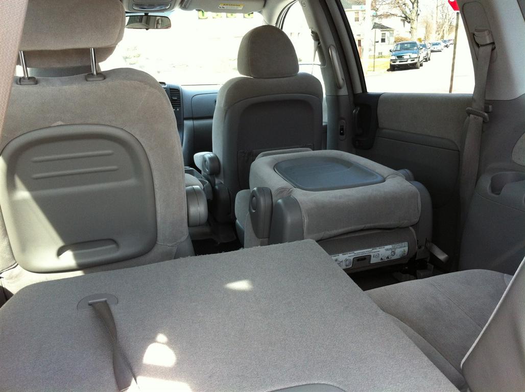 Used - Kia Sedona LX MiniVan for sale in Staten Island NY