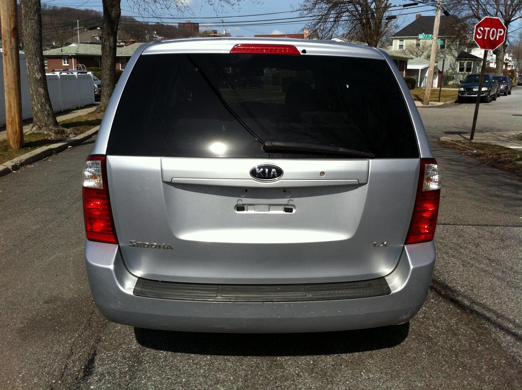 Used - Kia Sedona LX MiniVan for sale in Staten Island NY