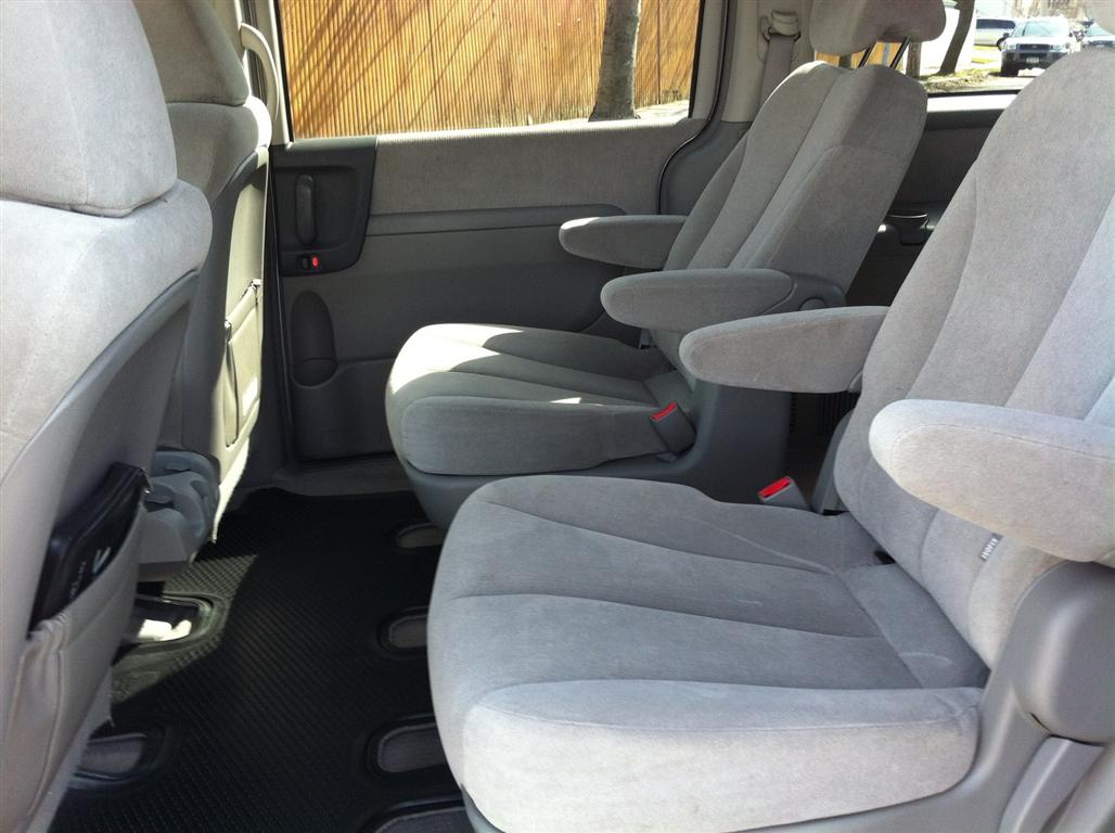 Used - Kia Sedona LX MiniVan for sale in Staten Island NY