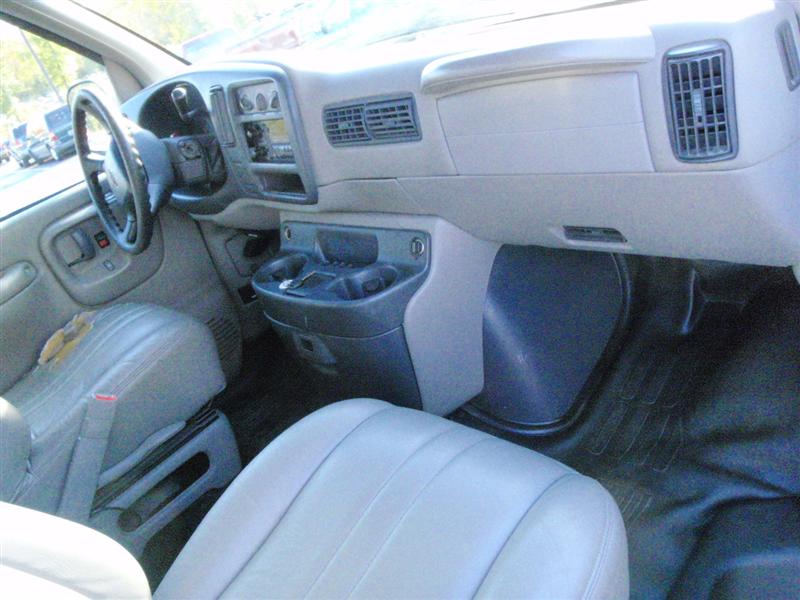 1999 Chevrolet G3500 Passenger Van for sale in Brooklyn, NY