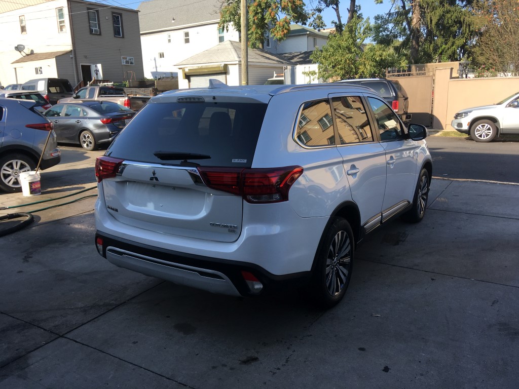 Used - Mitsubishi Outlander SEL AWD SUV for sale in Staten Island NY