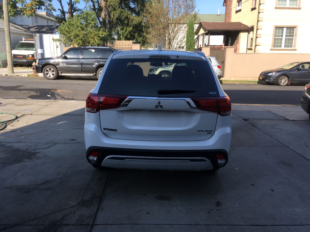 Used - Mitsubishi Outlander SEL AWD SUV for sale in Staten Island NY