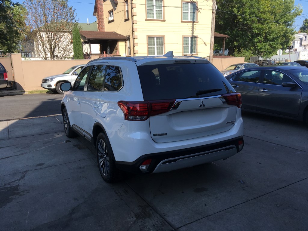 Used - Mitsubishi Outlander SEL AWD SUV for sale in Staten Island NY