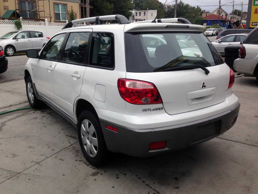 Used - Mitsubishi Outlander LS AWD  for sale in Staten Island NY