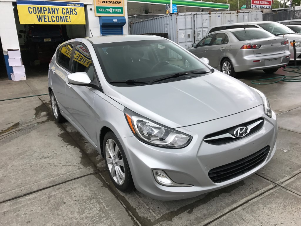 Used - Hyundai Accent SE Hatchback for sale in Staten Island NY