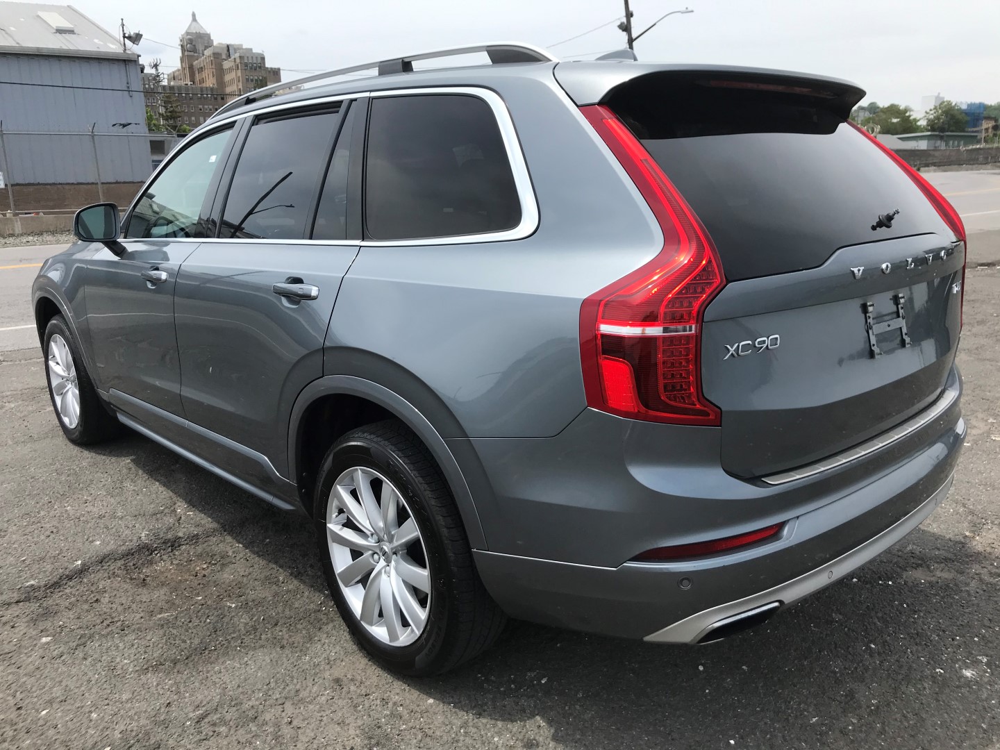 Used - Volvo XC90 T6 Momentum AWD SUV for sale in Staten Island NY