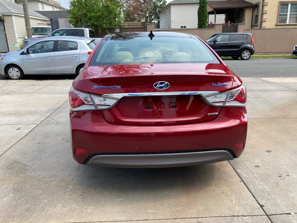 Used - Hyundai Sonata Hybrid Limited Sedan for sale in Staten Island NY