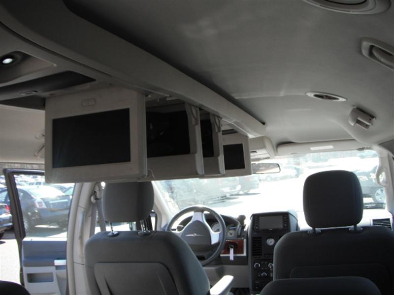 2008 Chrysler Town & Country TOURING DVD and Camera MiniVan for sale in Brooklyn, NY