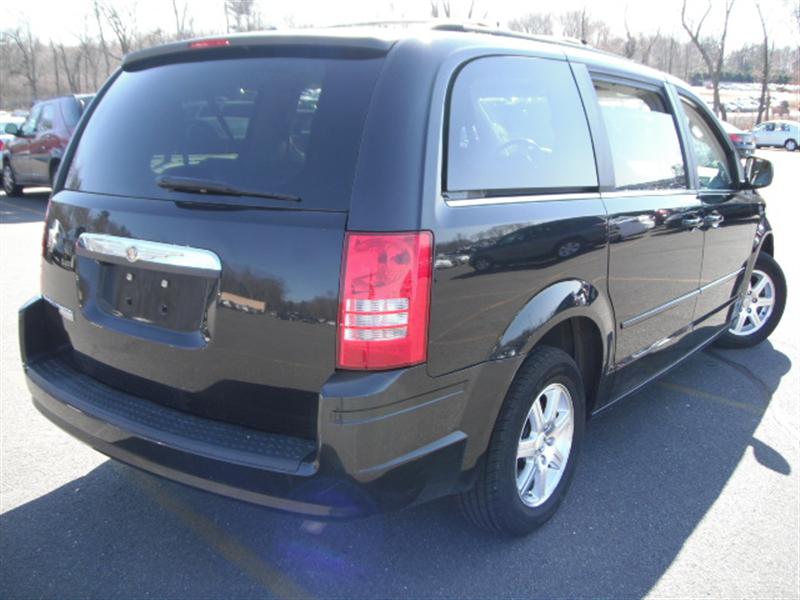 2008 Chrysler Town & Country TOURING DVD and Camera MiniVan for sale in Brooklyn, NY