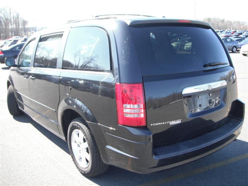 2008 Chrysler Town & Country TOURING DVD and Camera MiniVan for sale in Brooklyn, NY