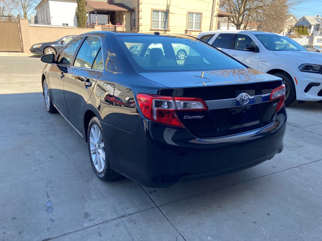 Used - Toyota Camry XLE Sedan for sale in Staten Island NY