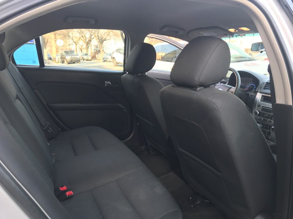 Used - Ford Fusion SE Sedan for sale in Staten Island NY