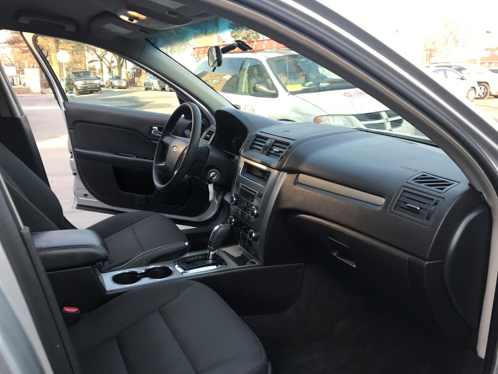 Used - Ford Fusion SE Sedan for sale in Staten Island NY