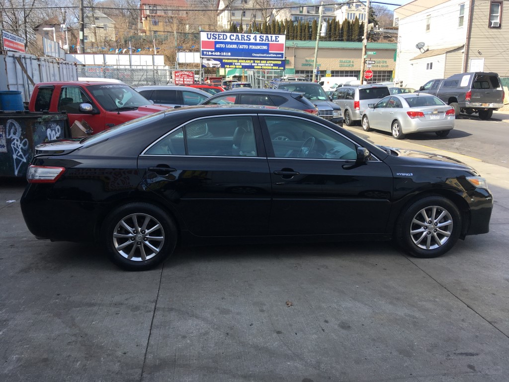 Used - Toyota Camry Hybrid Sedan for sale in Staten Island NY