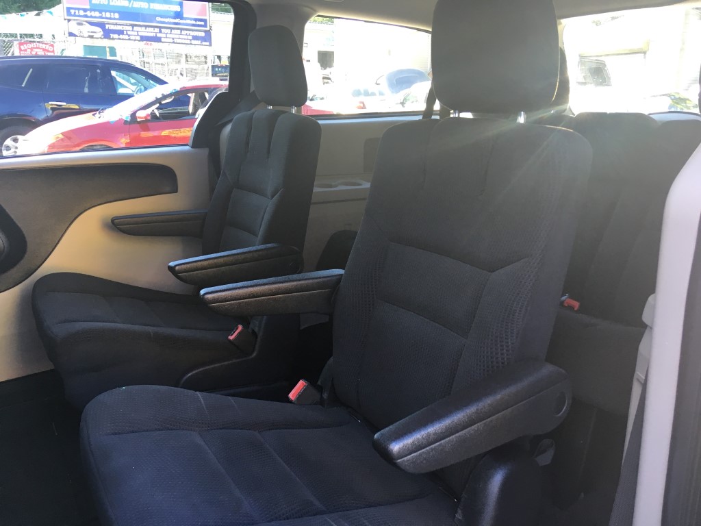 Used - Dodge Grand Caravan SE Minivan for sale in Staten Island NY