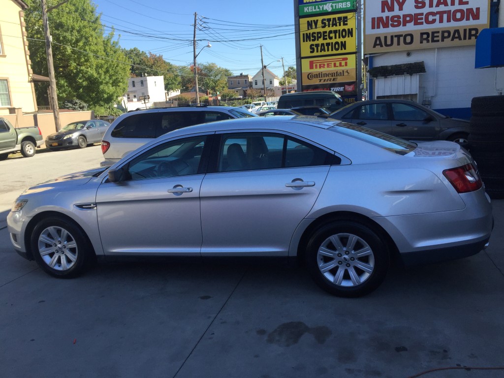 Used - Ford Taurus SE Sedan for sale in Staten Island NY