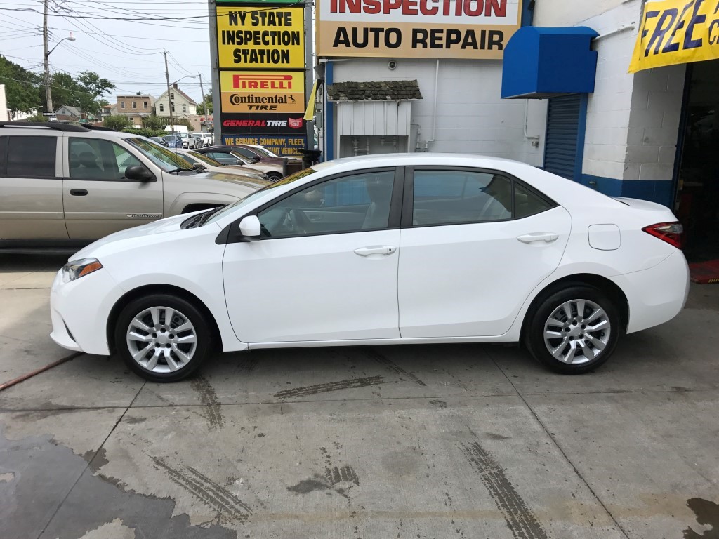 Used 2014 Toyota Corolla Le Sedan $10,490.00