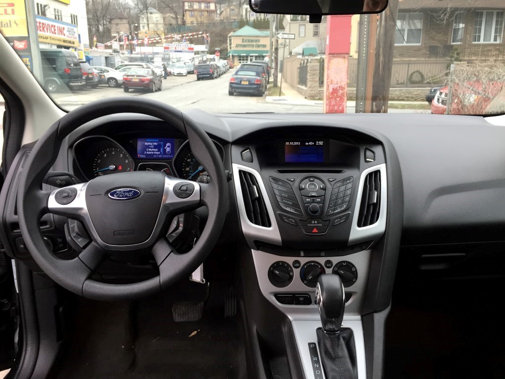 Used - Ford Focus SE Hatchback for sale in Staten Island NY