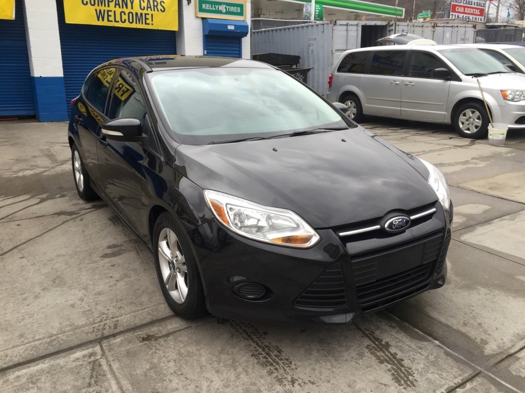 Used - Ford Focus SE Hatchback for sale in Staten Island NY