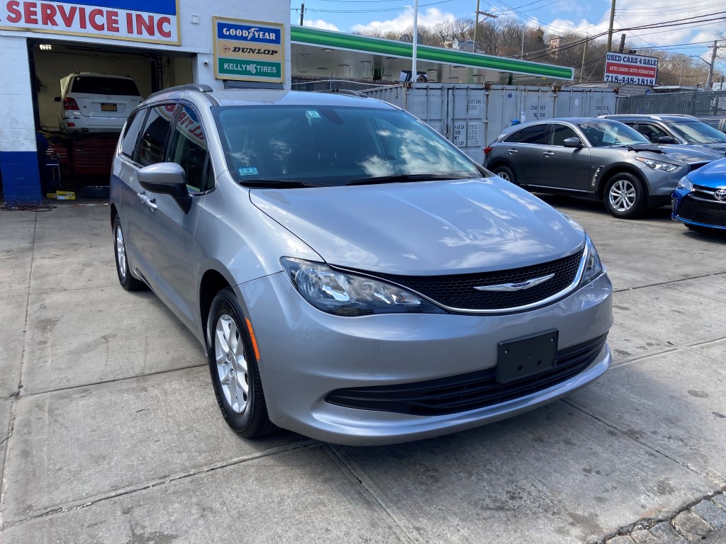 Used - Chrysler Voyager LXi Minivan for sale in Staten Island NY