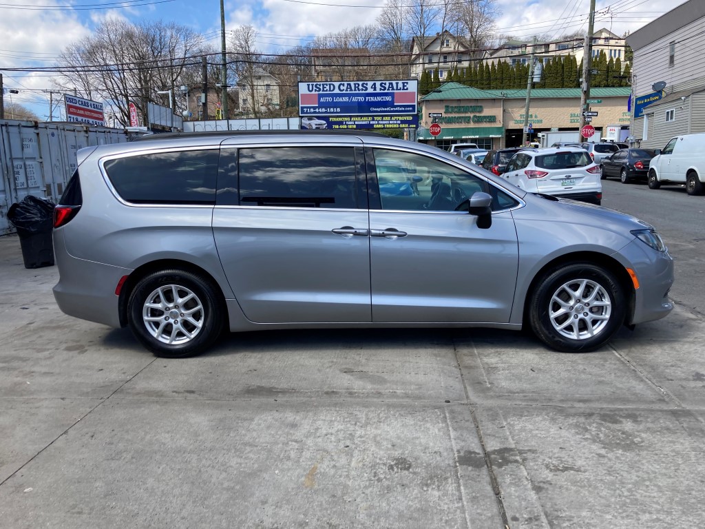 Used - Chrysler Voyager LXi Minivan for sale in Staten Island NY