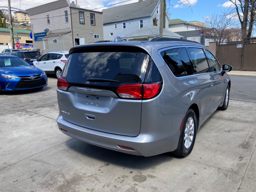 Used - Chrysler Voyager LXi Minivan for sale in Staten Island NY