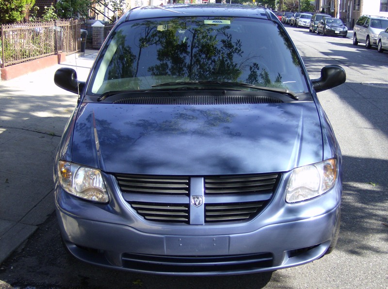 Used - Dodge Caravan SXT MiniVan for sale in Staten Island NY