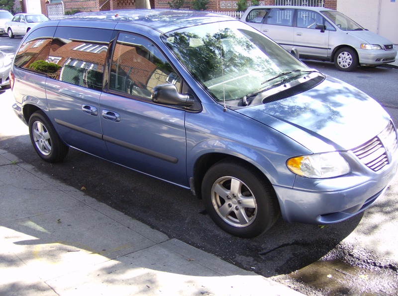 Used - Dodge Caravan SXT MiniVan for sale in Staten Island NY