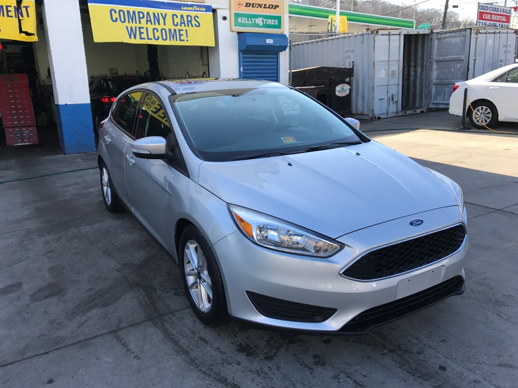 Used - Ford Focus SE Hatchback for sale in Staten Island NY