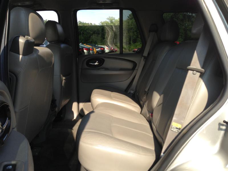 Used - Buick Rainier Sport Utility for sale in Staten Island NY