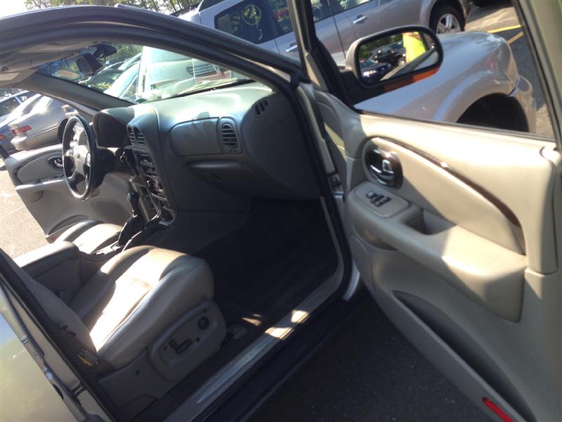 Used - Buick Rainier Sport Utility for sale in Staten Island NY