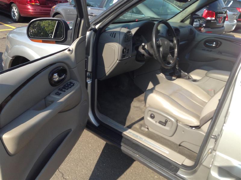 Used - Buick Rainier Sport Utility for sale in Staten Island NY