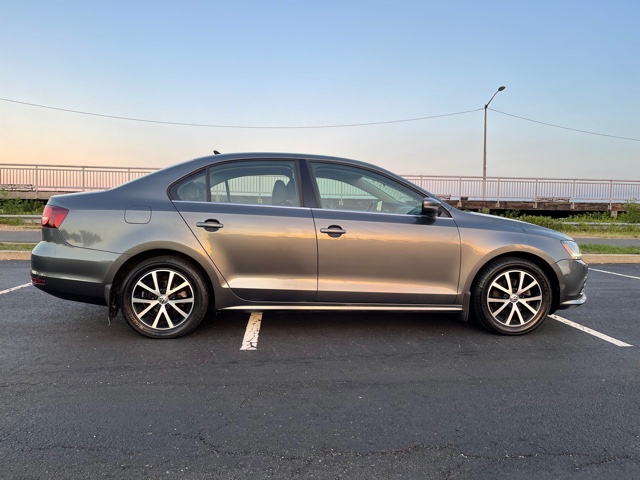 Used - Volkswagen Jetta SE Sedan for sale in Staten Island NY